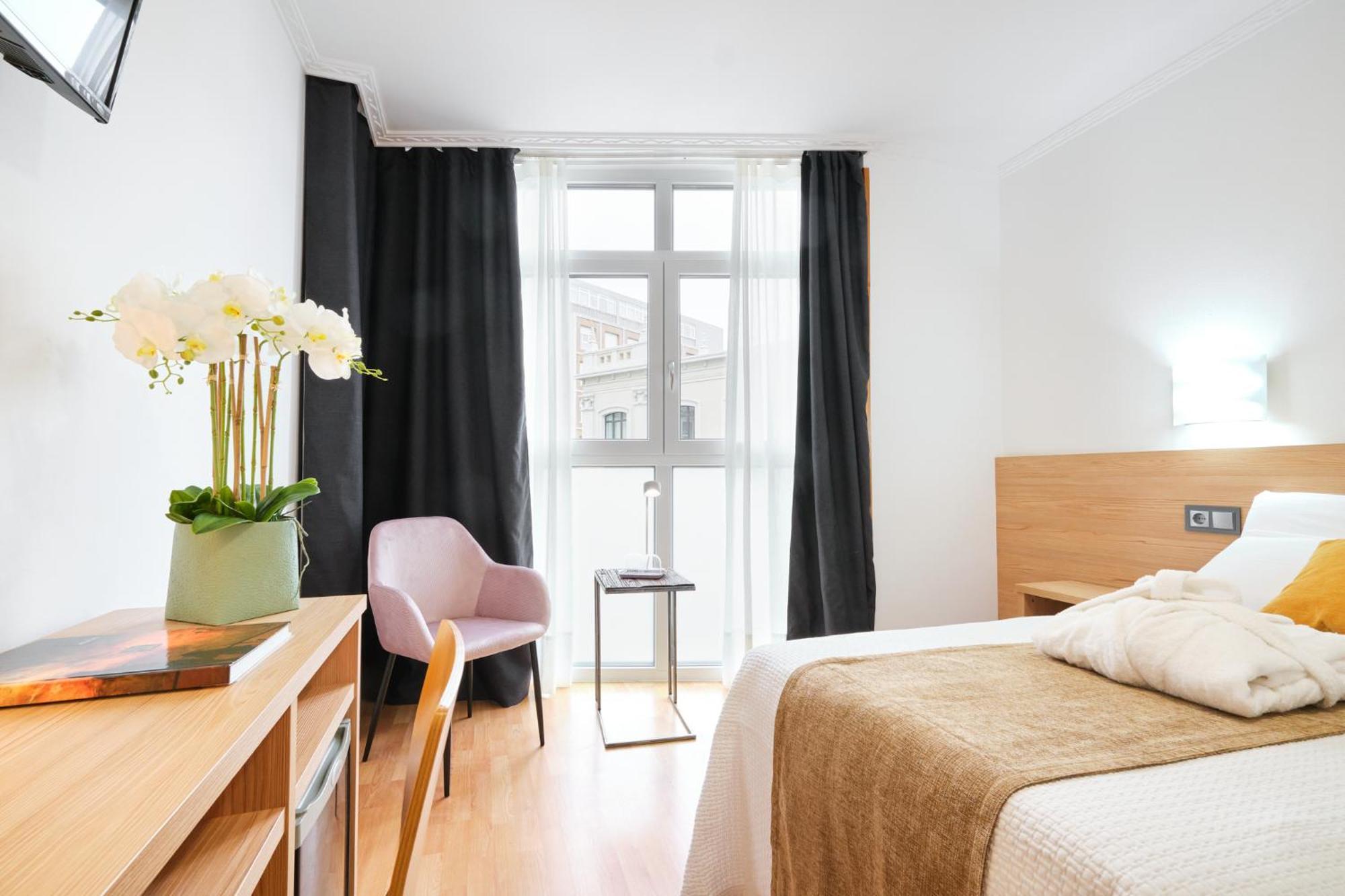 Hotel Don Manuel Gijon Bagian luar foto