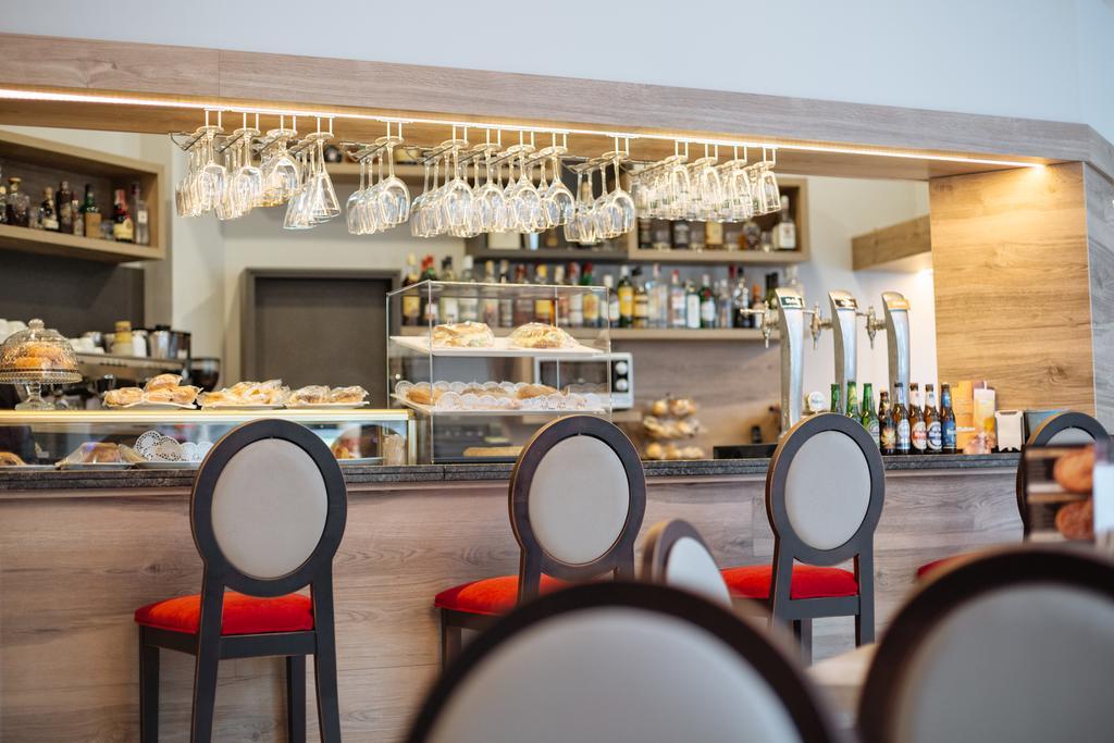 Hotel Don Manuel Gijon Bagian luar foto
